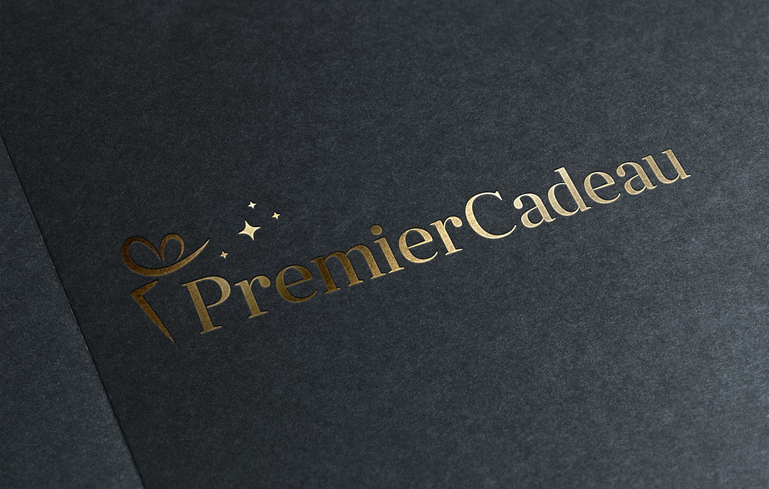 Mise en situation du logo Premier Cadeau imprimé en dorure à chaud