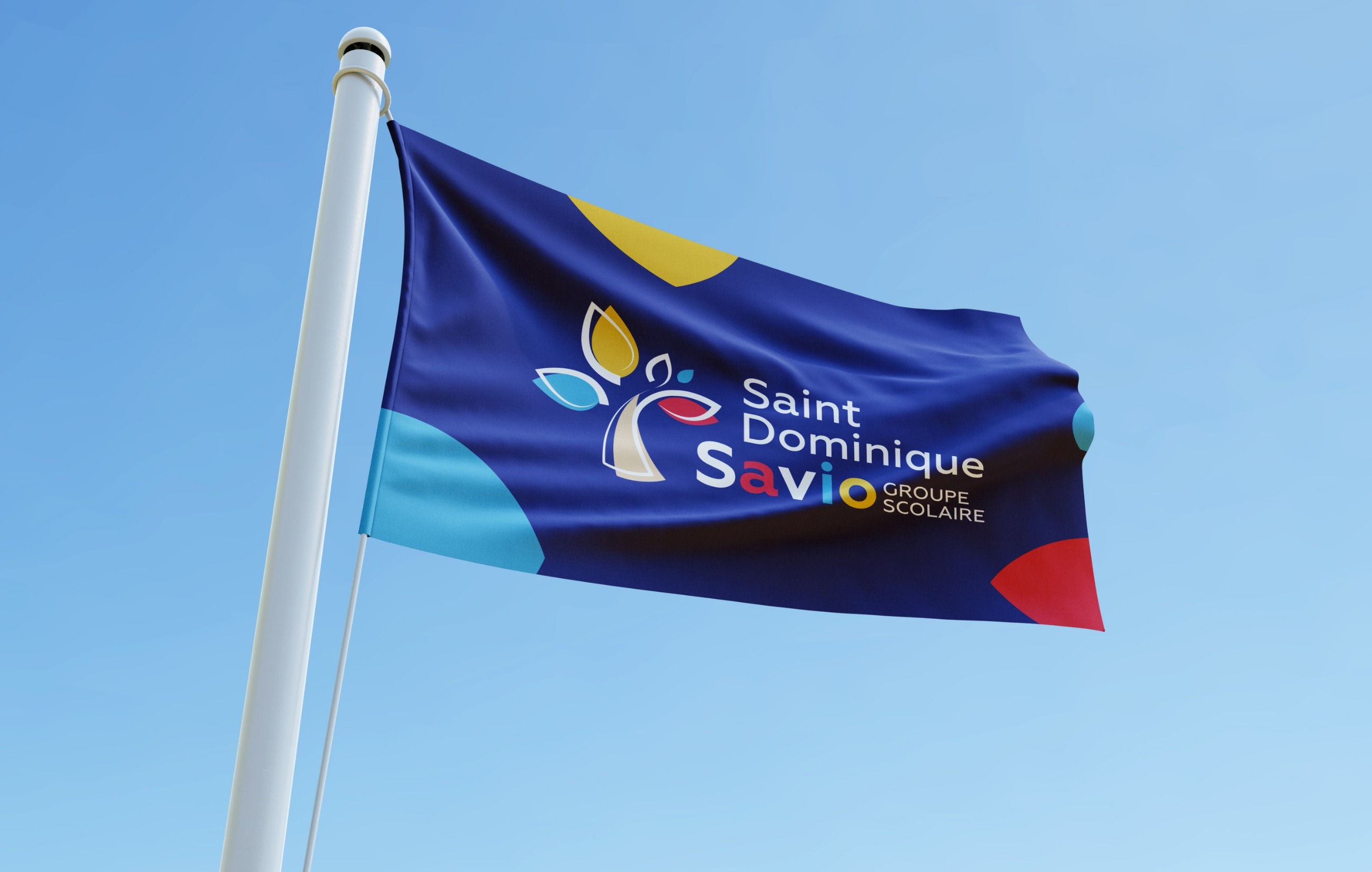 Mise en situation du logo Saint Dominique Savio sur un drapeau